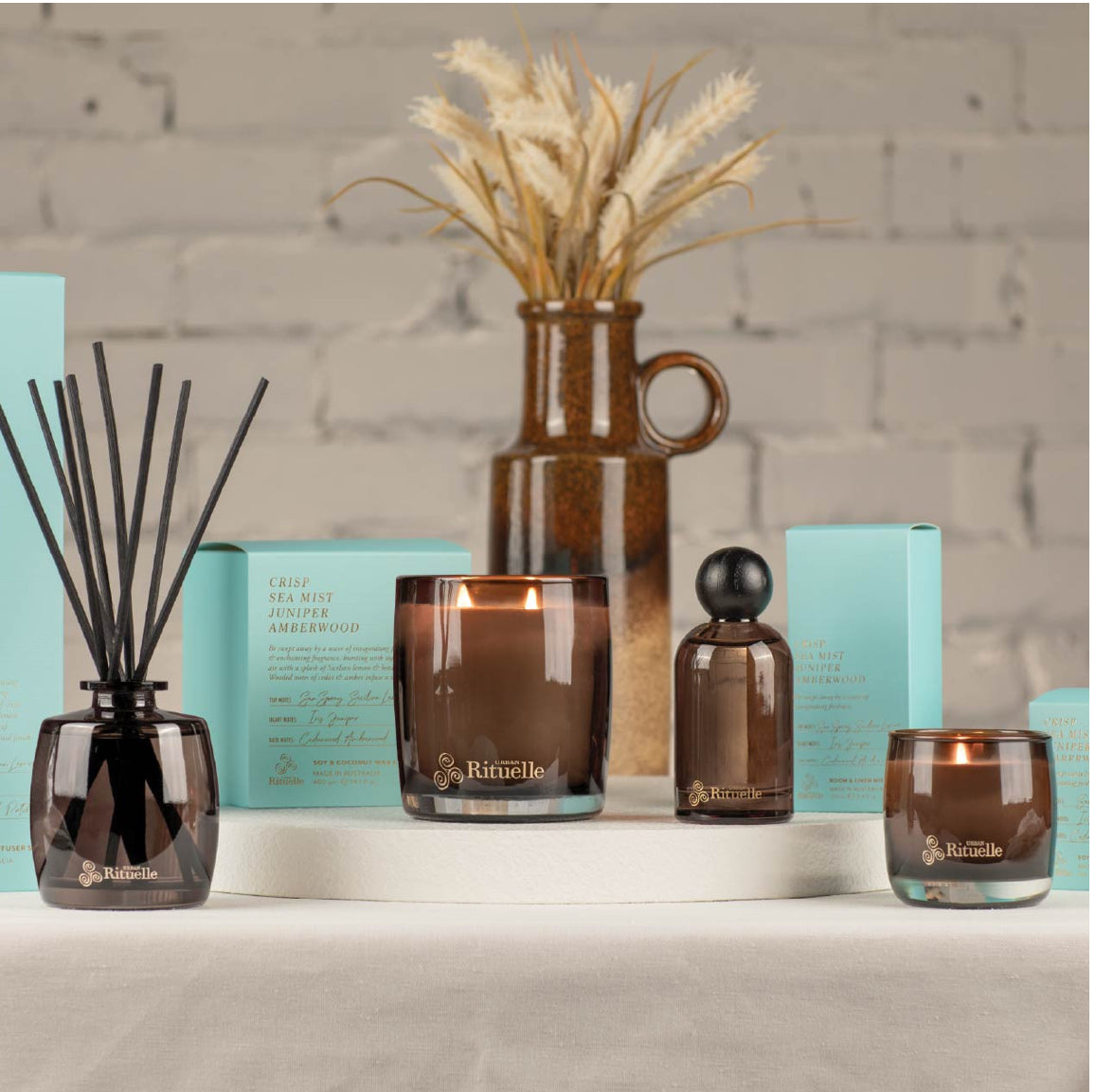 Crisp Sea Mist, Juniper, Amberwood Diffuser