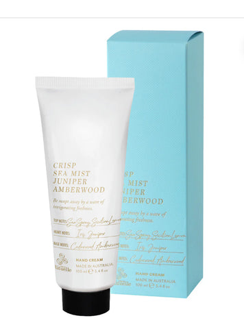 Crisp Sea Mist, Juniper, Amberwood
Hand Cream | 100ml